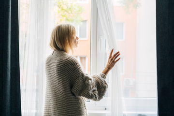 Revolutionizing Window Treatments: The Rise of Electric Blinds